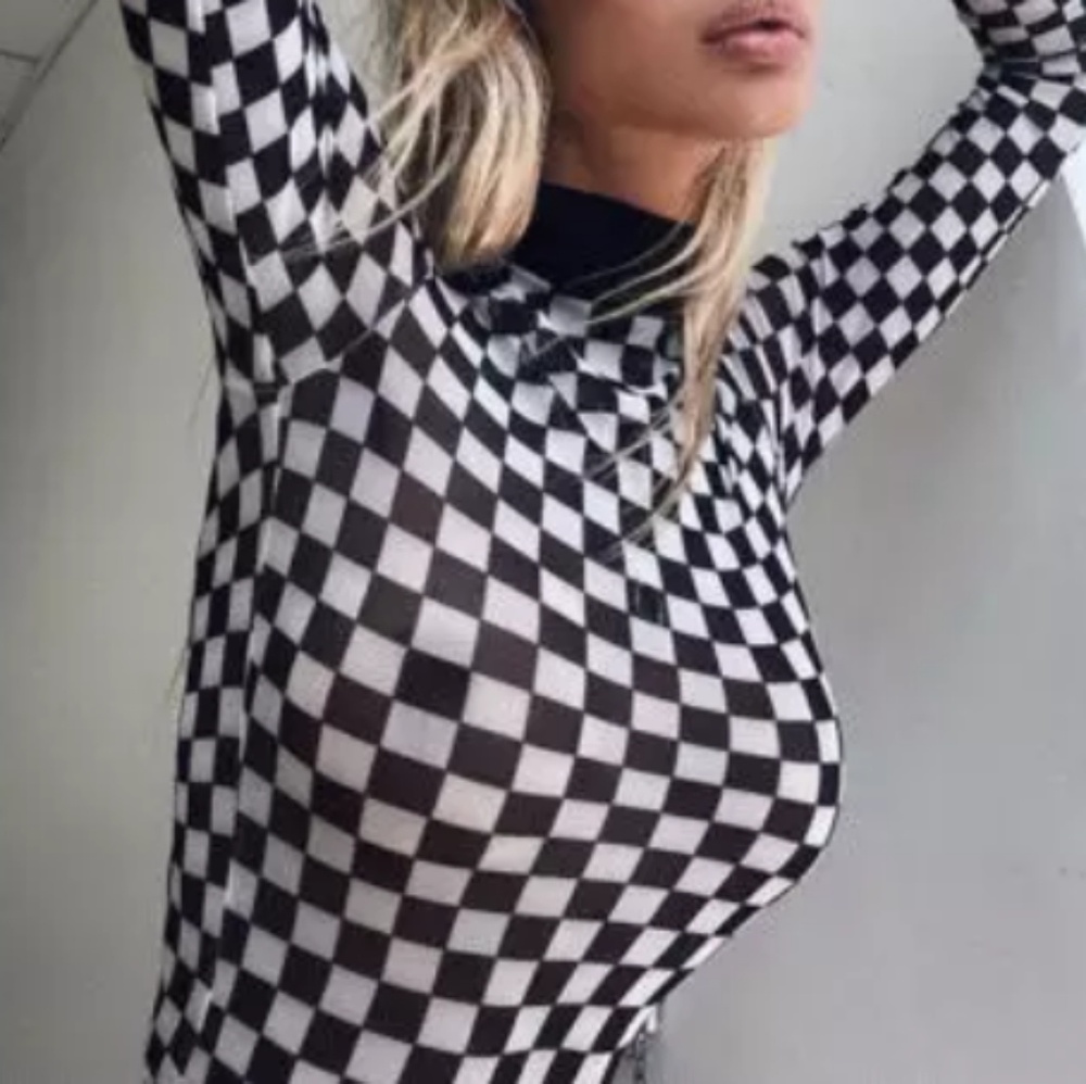 Sheer Checker Top - Picture 2 of 3